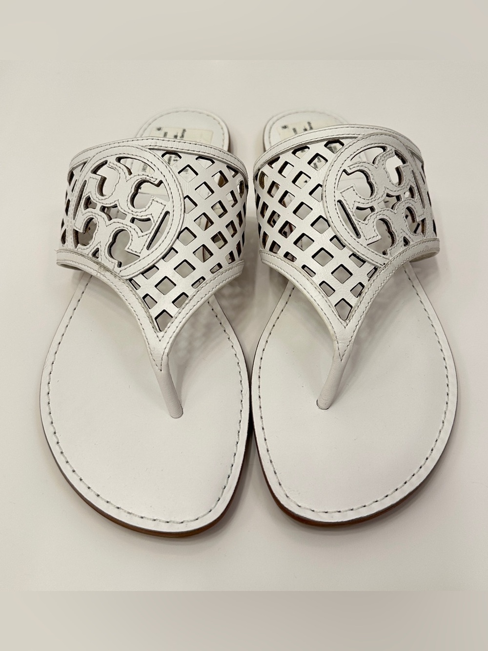NWT Tory Burch perforated logo thong sandals